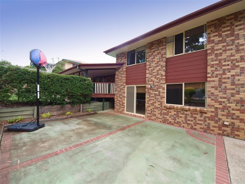 37 Boondooma Circuit, Albany Creek QLD 4035