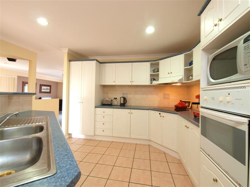 30 Silvereye Crescent, Albany Creek QLD 4035
