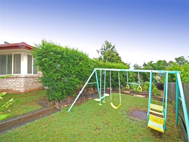 30 Silvereye Crescent, Albany Creek QLD 4035