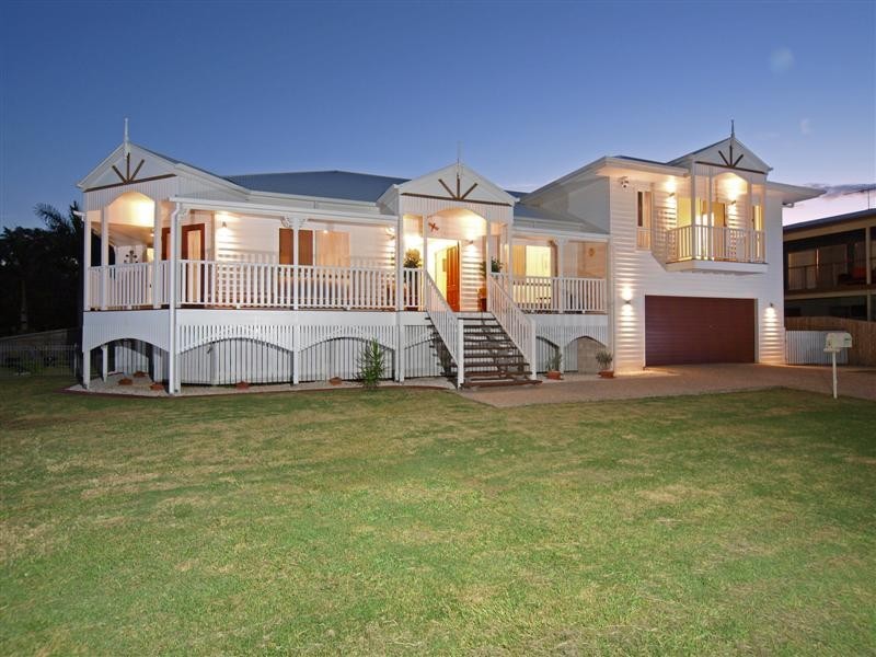 6 Phillip Street, Beachmere QLD 4510