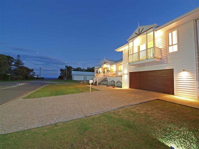 6 Phillip Street, Beachmere QLD 4510