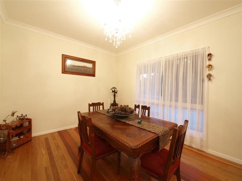 6 Phillip Street, Beachmere QLD 4510