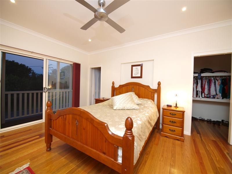 6 Phillip Street, Beachmere QLD 4510
