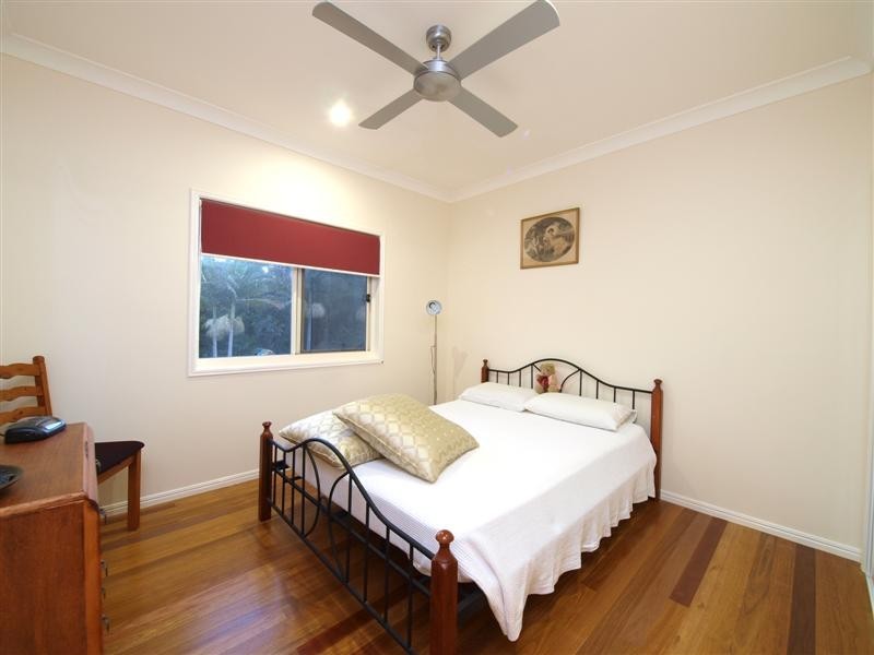 6 Phillip Street, Beachmere QLD 4510