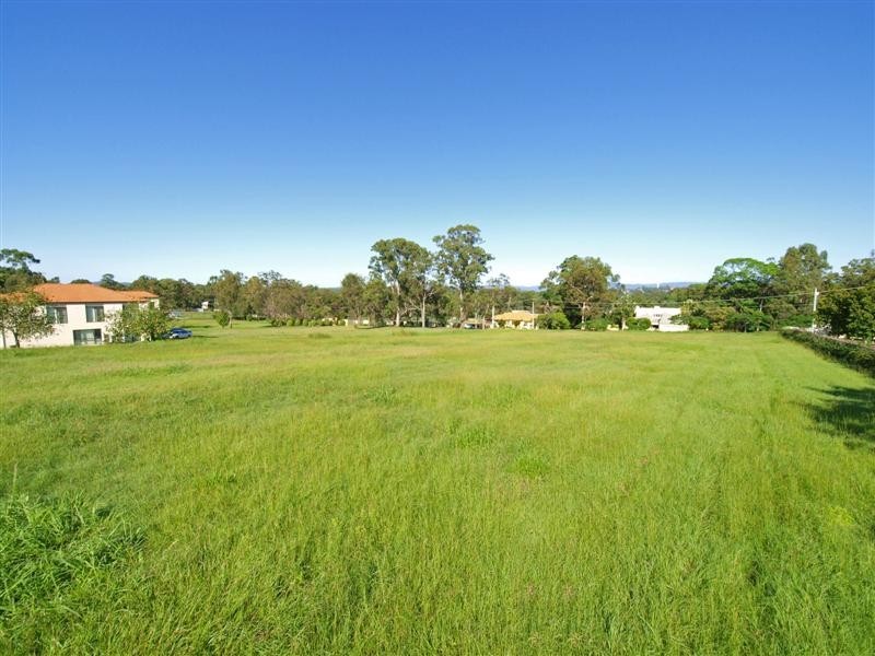 39 Priestly Road, Bridgeman Downs QLD 4035