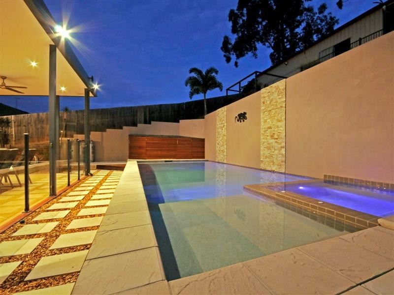 3 Foambark Court, Eatons Hill QLD 4037