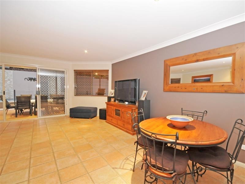 3 Foambark Court, Eatons Hill QLD 4037