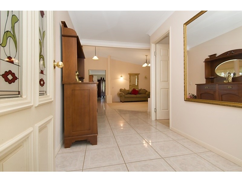 17 Telopia Court, Cashmere QLD 4500