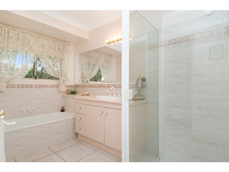 17 Telopia Court, Cashmere QLD 4500