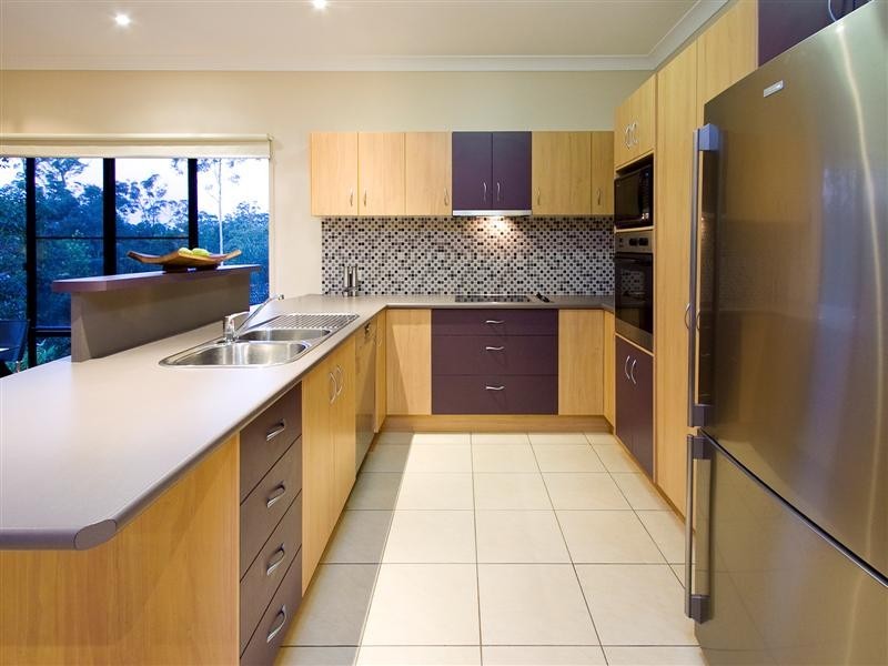10 Grandis Court, Cashmere QLD 4500