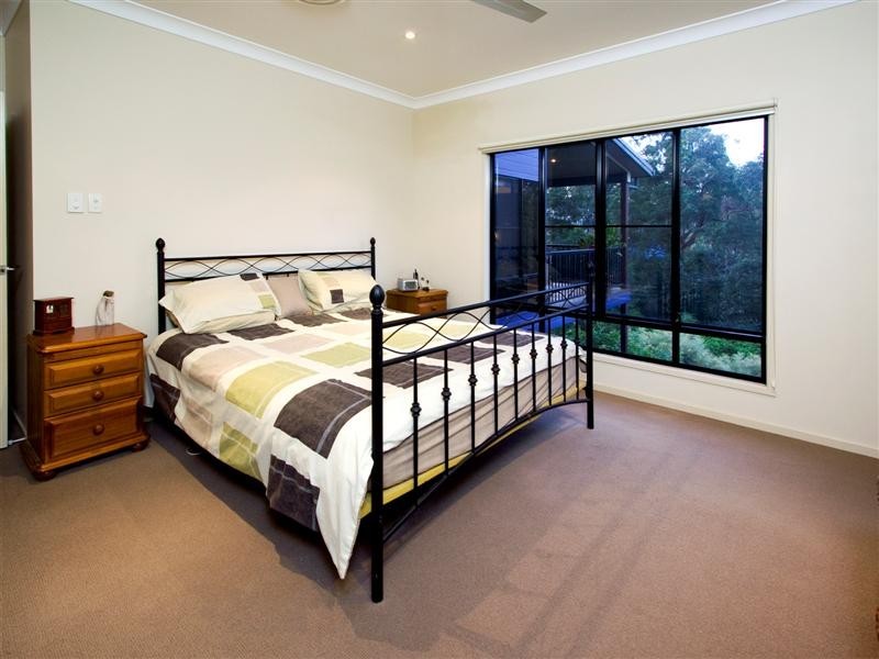 10 Grandis Court, Cashmere QLD 4500