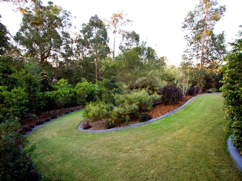 10 Grandis Court, Cashmere QLD 4500