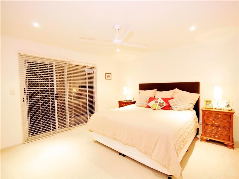 62 Oxford Crescent, Bridgeman Downs QLD 4035