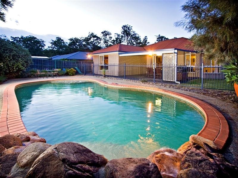 3 Sonoma Court, Cashmere QLD 4500