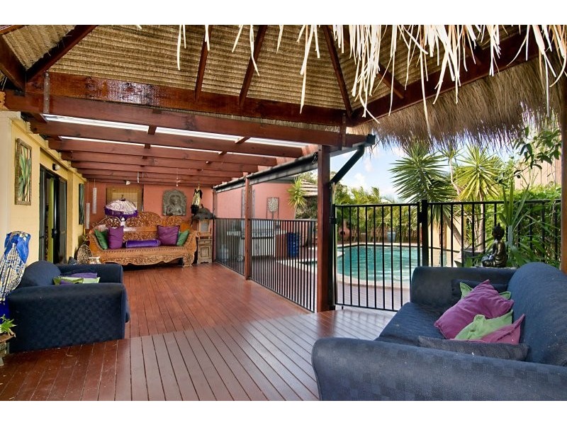 7 Osira Cl, Eatons Hill QLD 4037