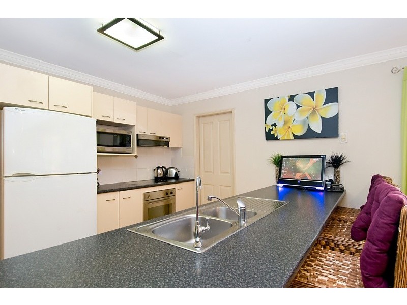 7 Osira Cl, Eatons Hill QLD 4037