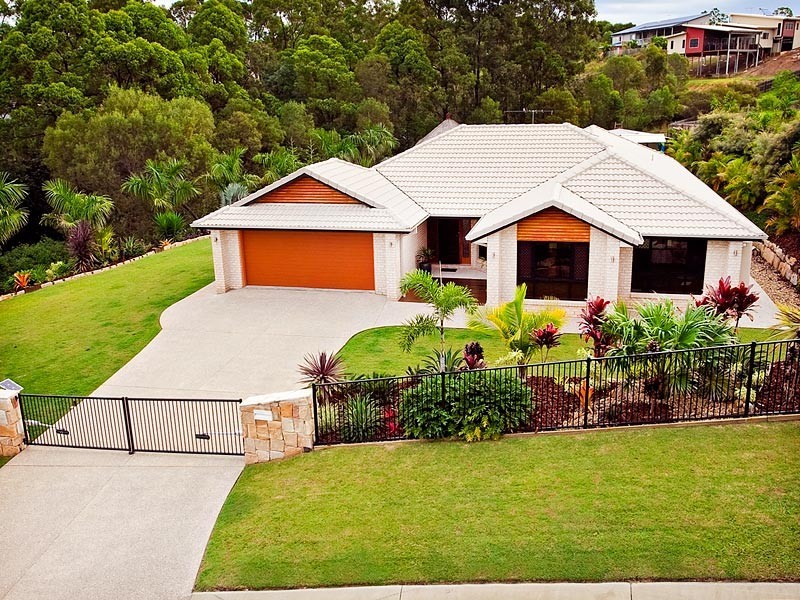 4 Bramwell Court, Cashmere QLD 4500
