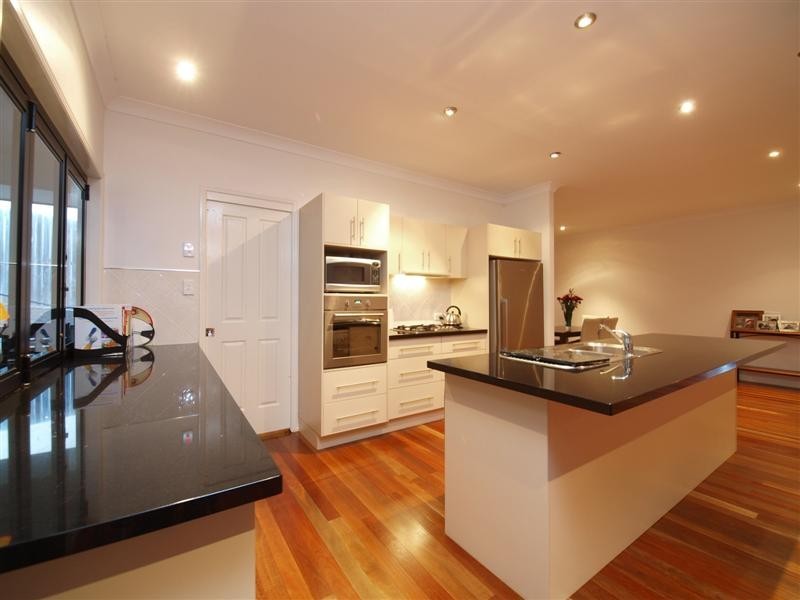 151 Saraband Drive, Eatons Hill QLD 4037