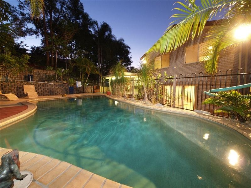 3 Phoenix Court, Eatons Hill QLD 4037