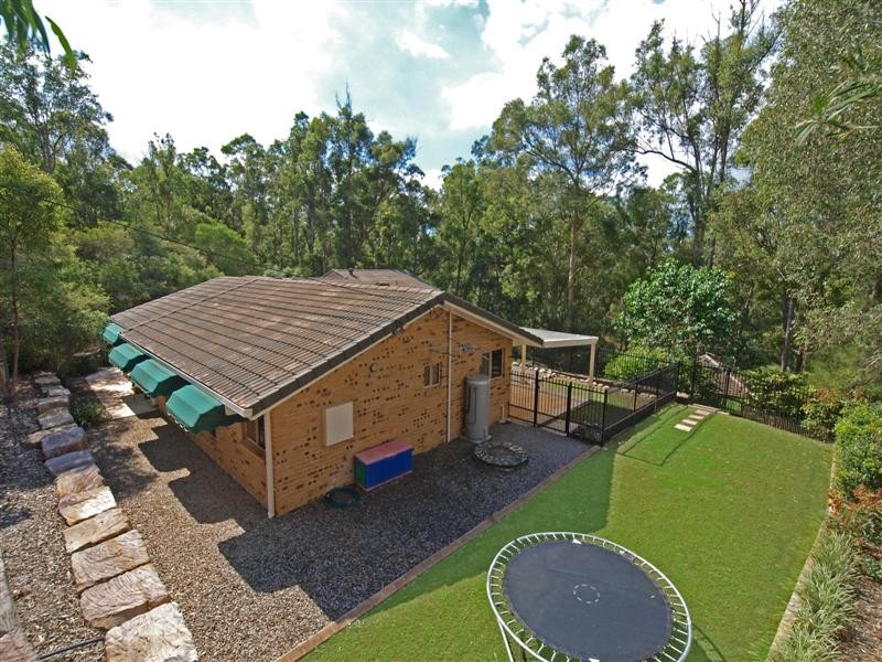 7 DRAPERS ROAD, Eatons Hill QLD 4037