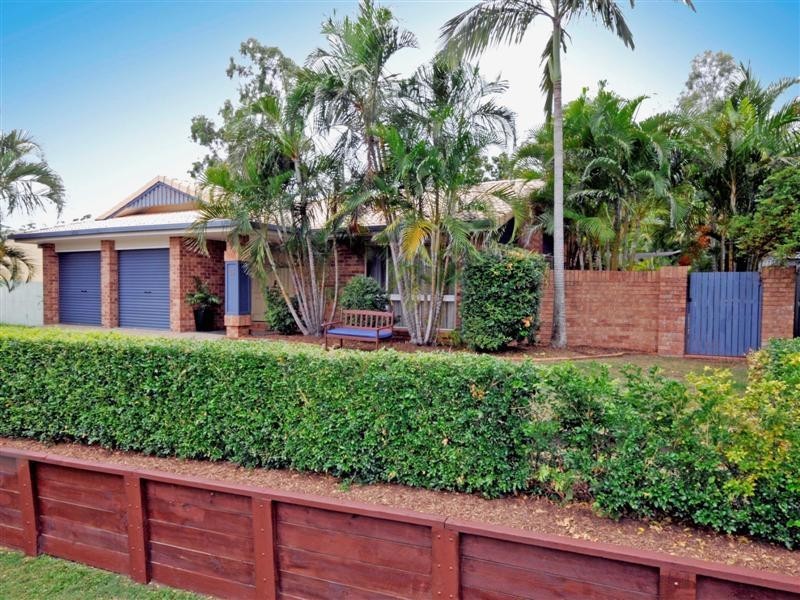 15 The Boulevard, Albany Creek QLD 4035