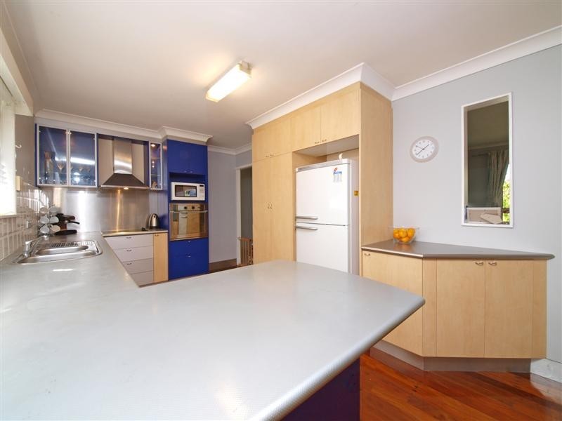 6 Rooney Street, Everton Park QLD 4053