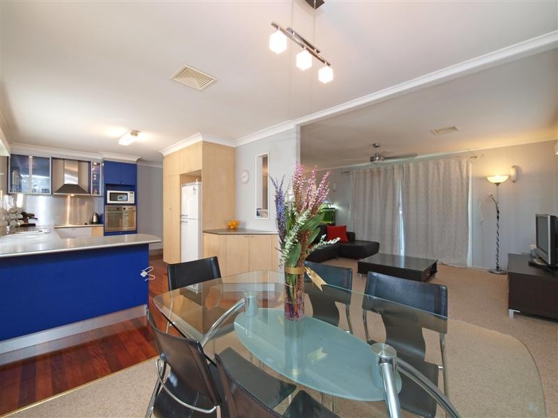 6 Rooney Street, Everton Park QLD 4053