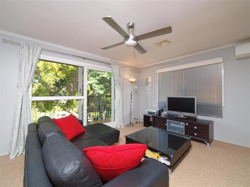 6 Rooney Street, Everton Park QLD 4053