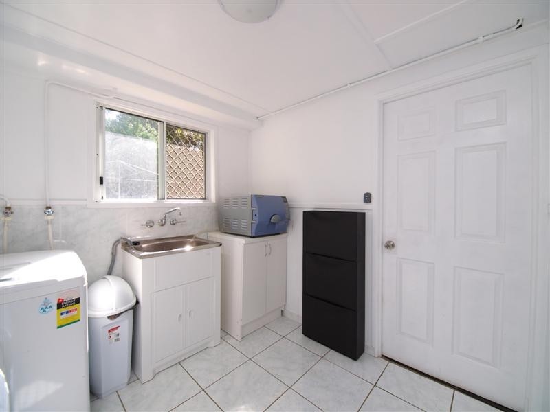 6 Rooney Street, Everton Park QLD 4053