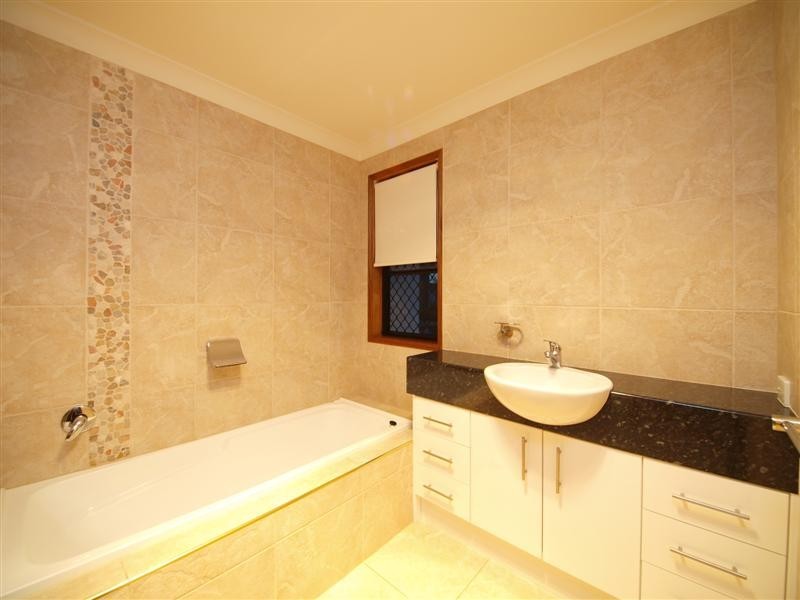 26 Pardalote Place, Cashmere QLD 4500