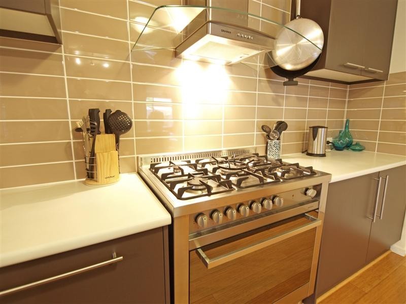 16 Cassinia Court, Eatons Hill QLD 4037