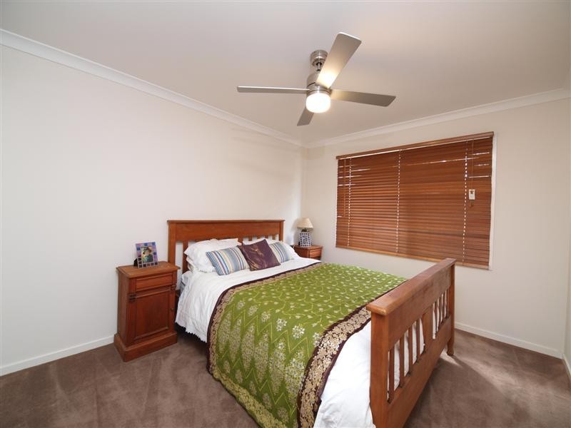 16 Cassinia Court, Eatons Hill QLD 4037