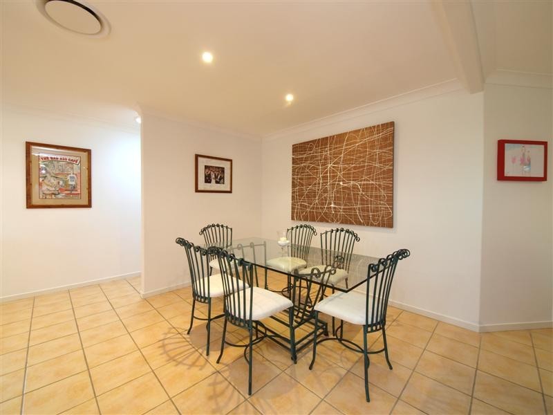 186  Saturn Crescent, Bridgeman Downs QLD 4035