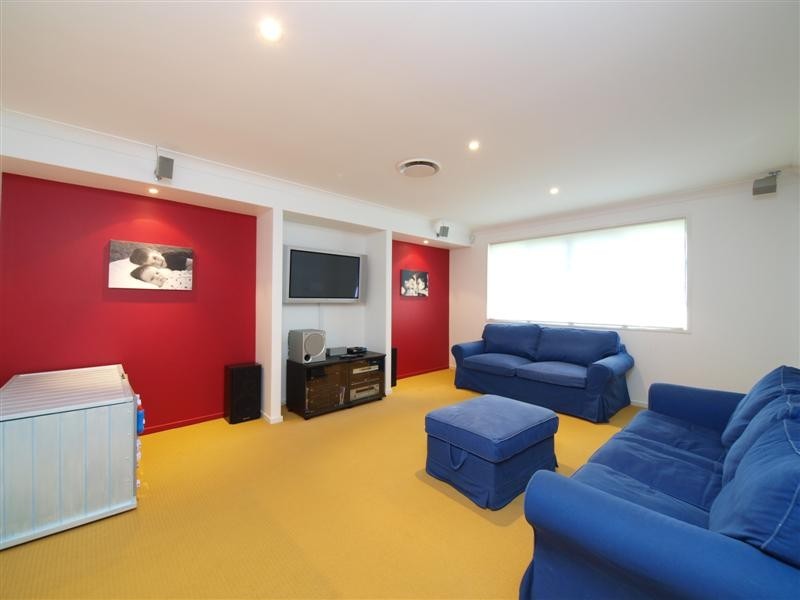 186  Saturn Crescent, Bridgeman Downs QLD 4035