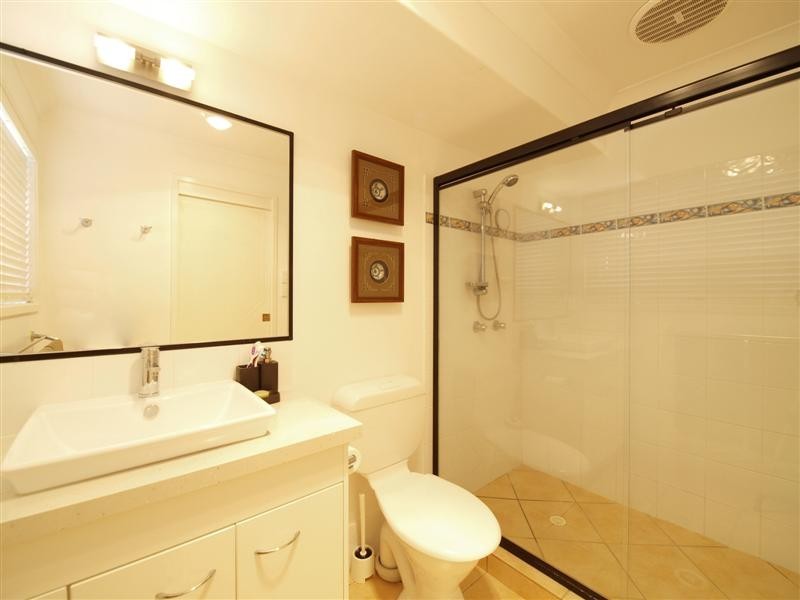 186  Saturn Crescent, Bridgeman Downs QLD 4035