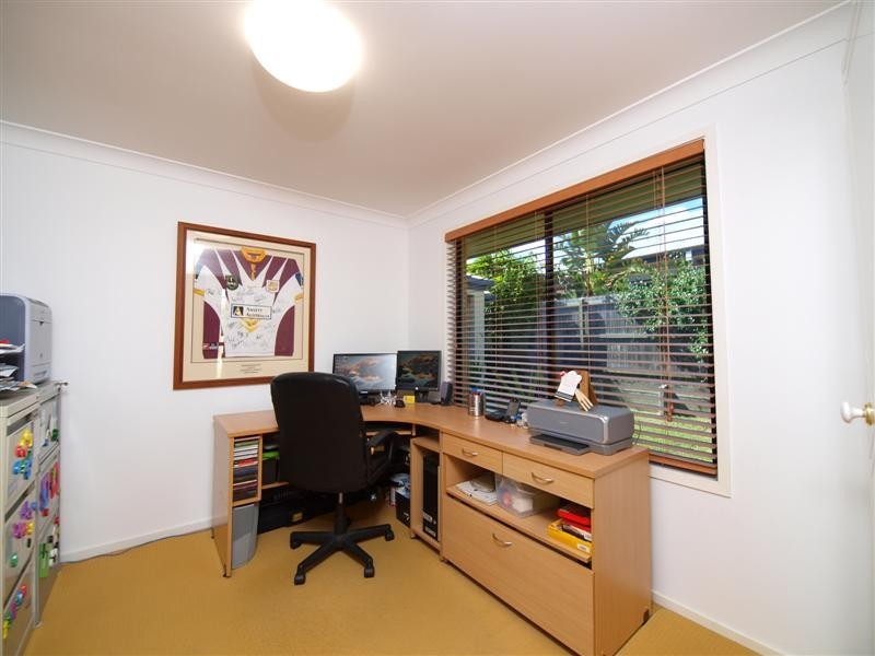 186  Saturn Crescent, Bridgeman Downs QLD 4035