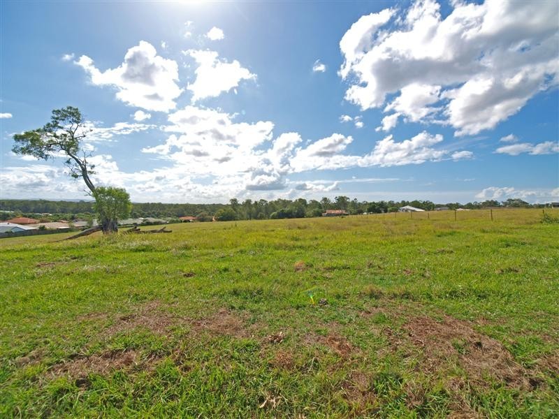 186  Saturn Crescent, Bridgeman Downs QLD 4035