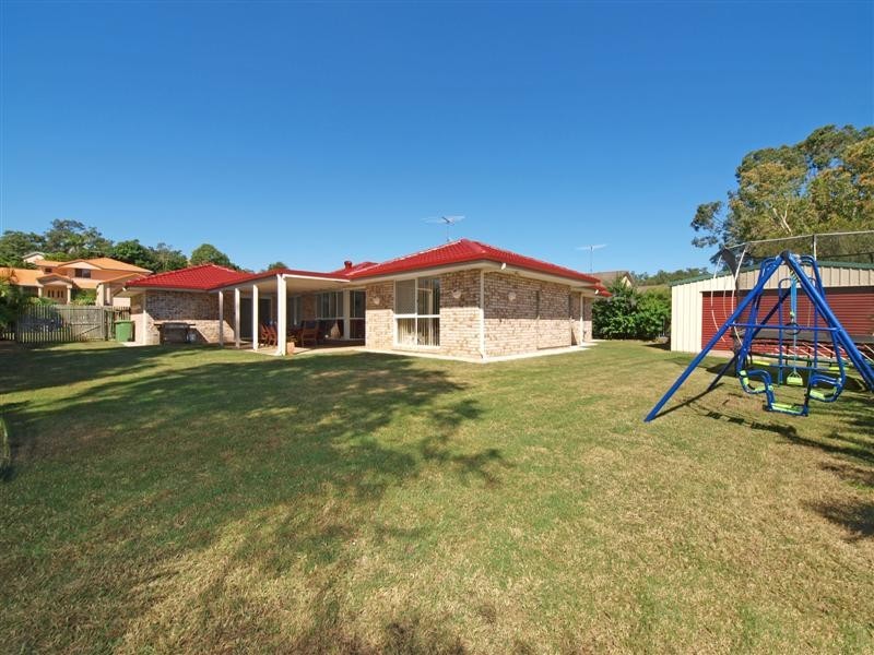 18 Cowrie Parade, Albany Creek QLD 4035