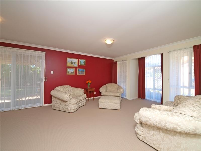 18 Cowrie Parade, Albany Creek QLD 4035