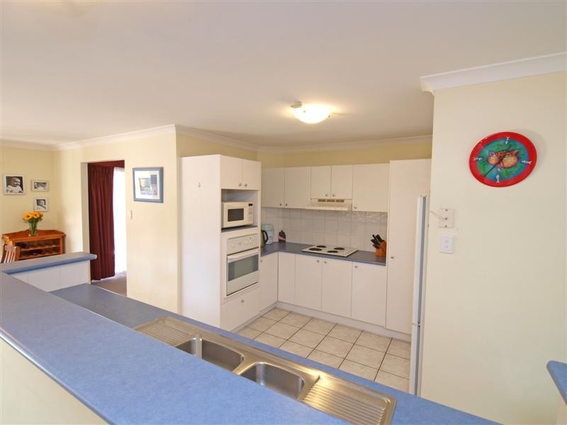 18 Cowrie Parade, Albany Creek QLD 4035