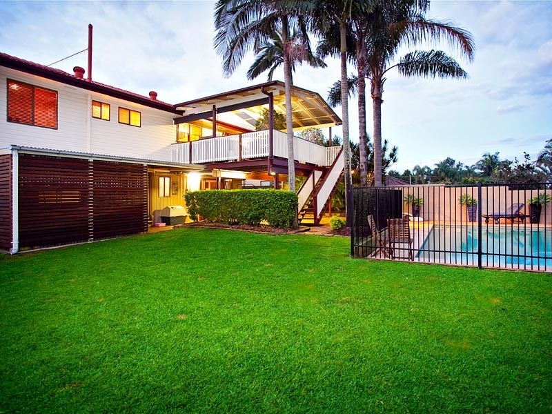 19 Alstonia Street, Arana Hills QLD 4054