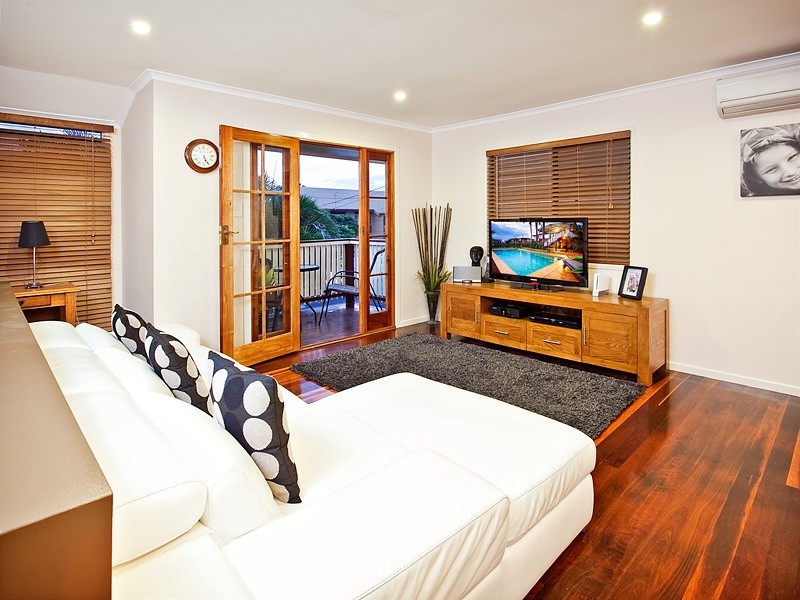 19 Alstonia Street, Arana Hills QLD 4054