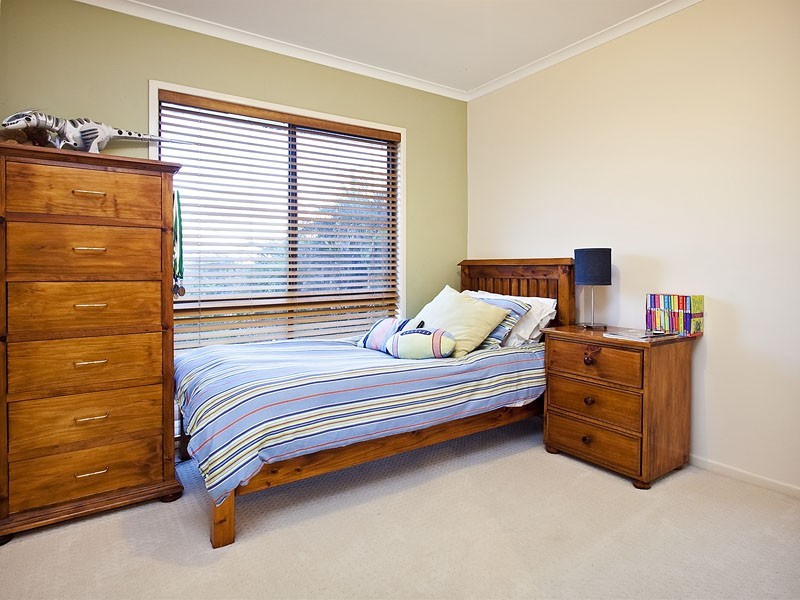 19 Alstonia Street, Arana Hills QLD 4054