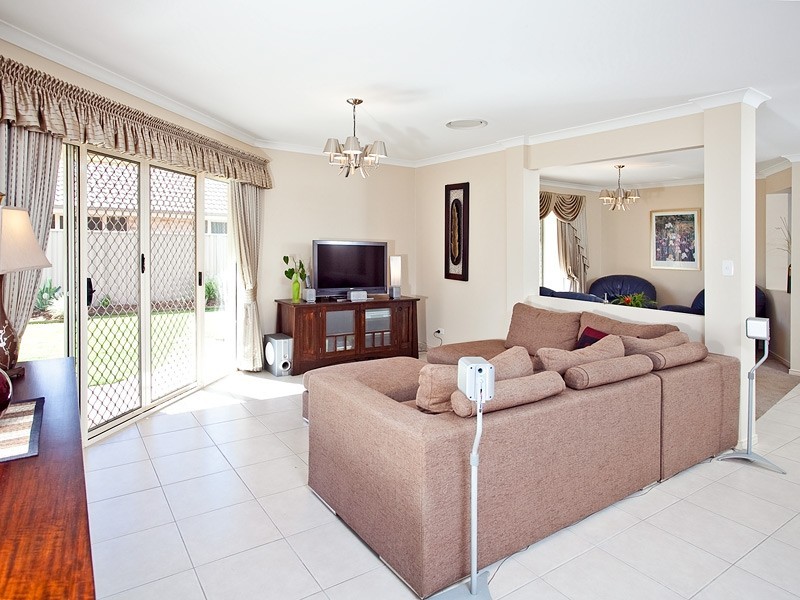 40 Lacewood Circuit, Warner QLD 4500