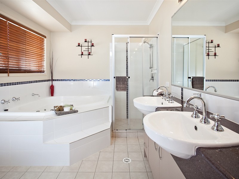 40 Lacewood Circuit, Warner QLD 4500