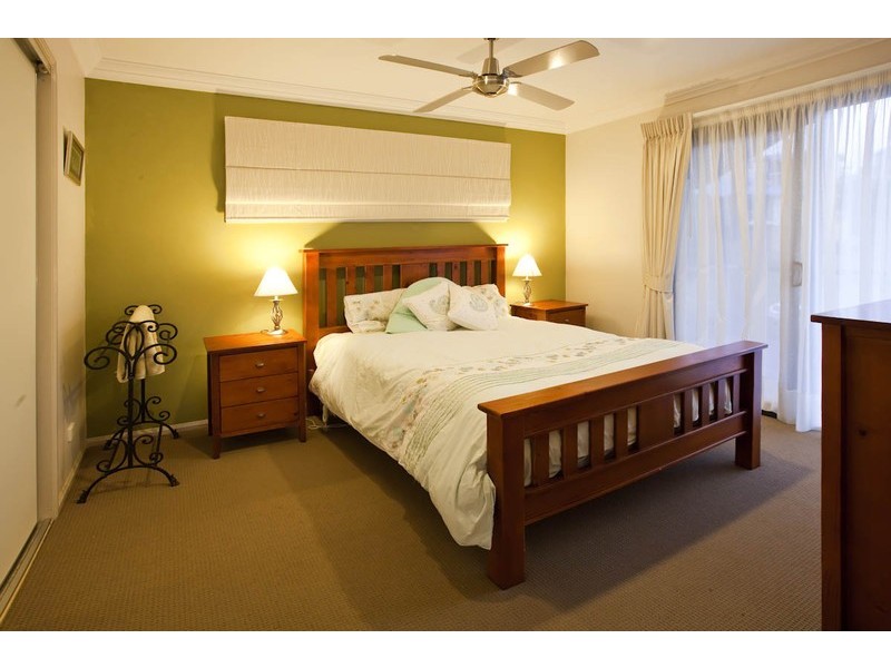 16 Midson St, Petrie QLD 4502