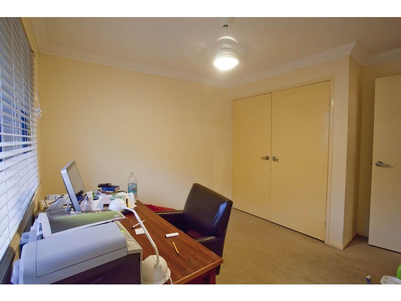 16 Midson St, Petrie QLD 4502