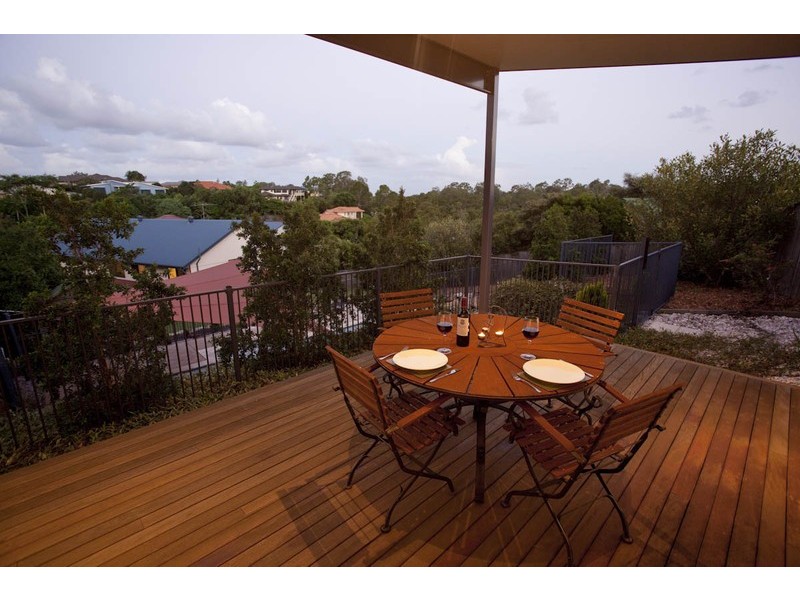 16 Midson St, Petrie QLD 4502