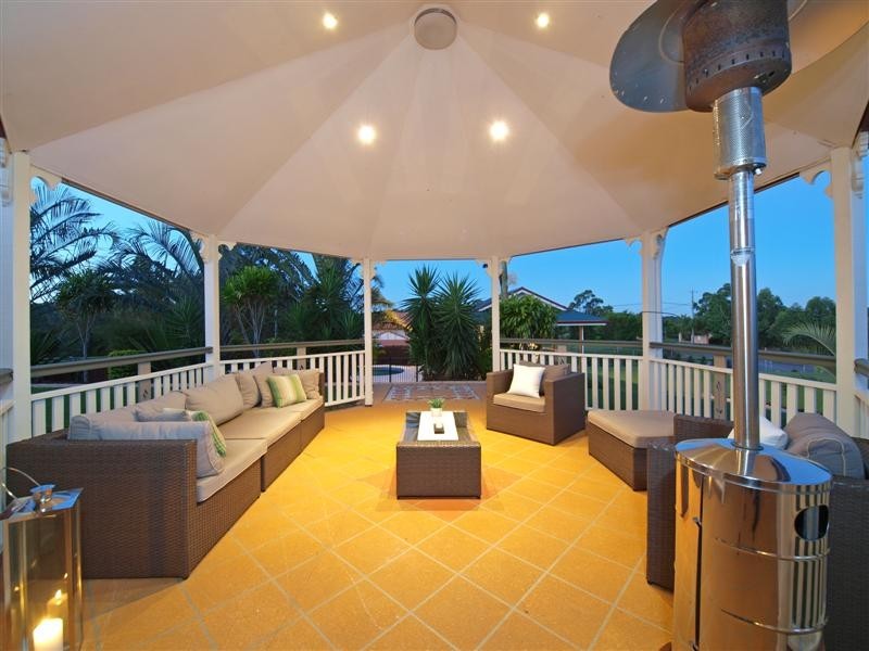 1 Ashleigh Court, Eatons Hill QLD 4037