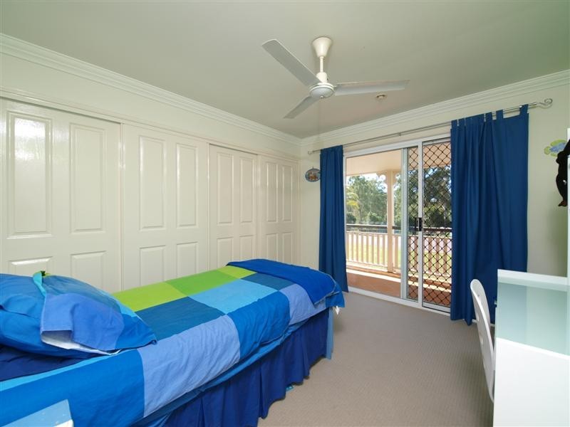 1 Ashleigh Court, Eatons Hill QLD 4037